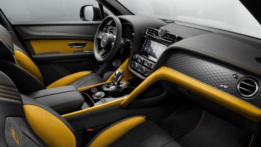 Bentley Bentayga S Hybrid: gli interni bicolore