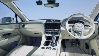 Bentley Bentayga Something Blue Collection by Mulliner: interni con finiture in blu