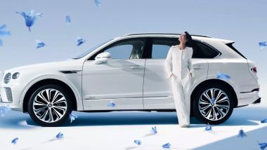 Bentley Bentayga Something Blue Collection by Mulliner: motore V8 con 549 CV
