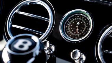 Bentley Continental Le Mans: l'orologio 24 Ore nel tunnel centrale