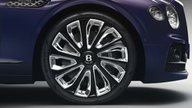 Bentley Flying Spur Blackline Specification, i cerchi da 22''