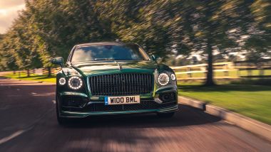 Bentley Fying Spur con la nuova Styling Specification, il frontale