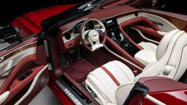 Bentley Mulliner Bacalar: l'abitacolo rifinito su misura con pelle Anilina e legno Vavona