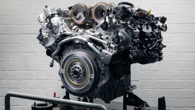 Bentley Ultra Performance Hybrid, la parte termica del nuovo motore V8