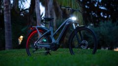 Bianchi e-Omnia, il restyling delle e-bike da città: prezzo e scheda tecnica