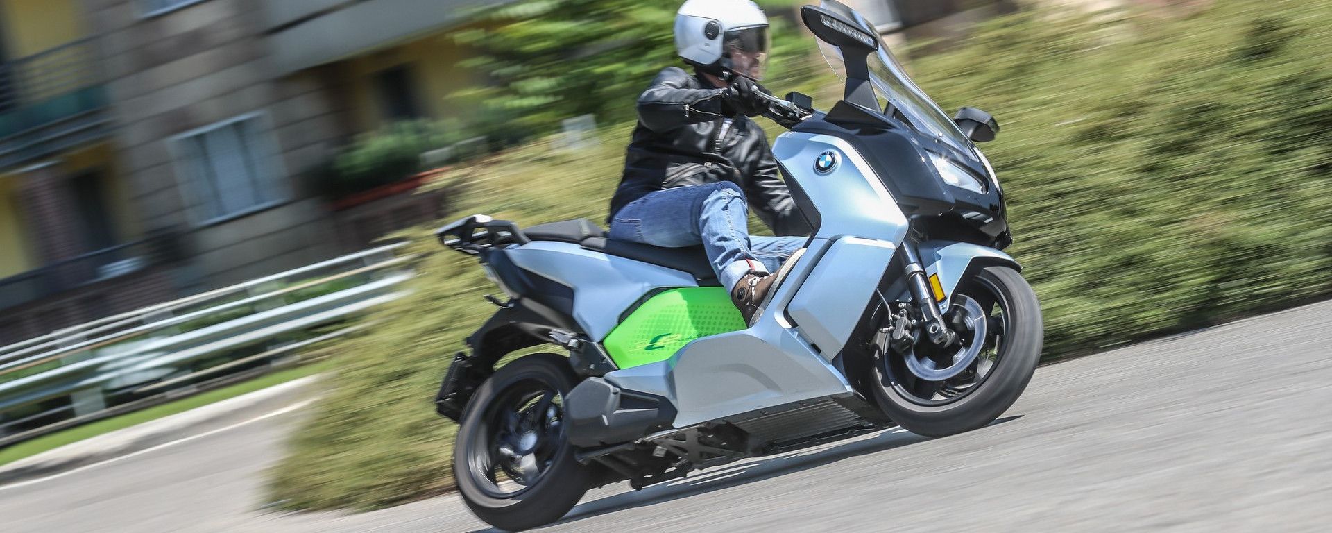 bmw c evolution prova difetti e futuro dello scooter bmw c evolution prova difetti e futuro dello scooter