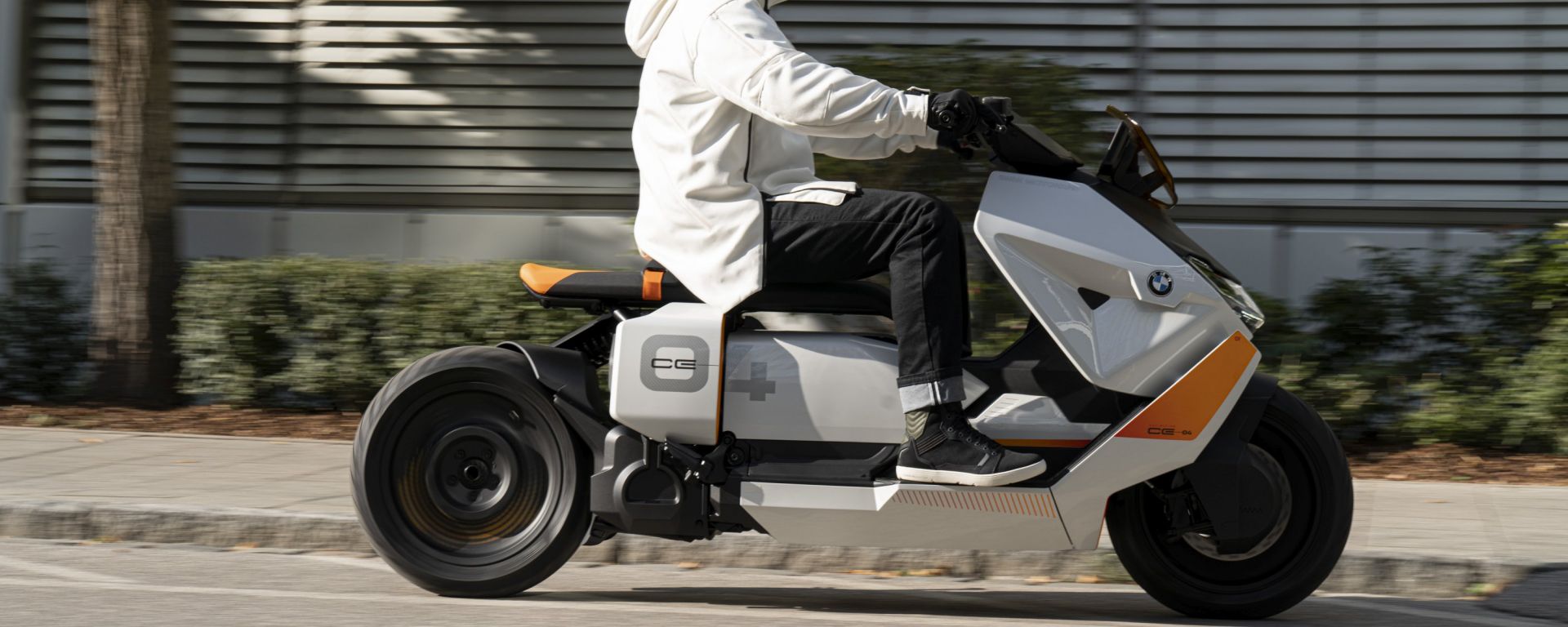 Bmw Motorrad Presenta Definition Ce 04 Cosa Sappiamo Quando Esce Motorbox