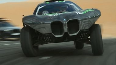 BMW Dune Taxi: il concept EV in piena azione