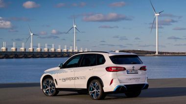 BMW e l'idrogeno: valida alternativa all'elettricità