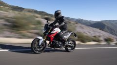 BMW F 900 R: vista laterale