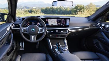 BMW i4 M50 Sport: interno