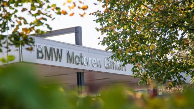 BMW investe nell'elettricità: il sito produttivo austriaco di Steyr