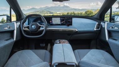 BMW iX 2021, la plancia