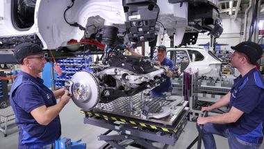 BMW iX5 Hydrogen: il motore elettrico sull'asse posteriore