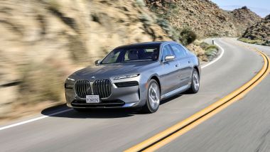 BMW, le novità in arrivo per la primavera del 2023: BMW i7