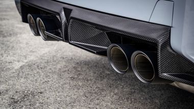 BMW M2 CS 2025: su richiesta, scarico in titanio