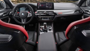 BMW M5 CS 2021, panoramica degli interni