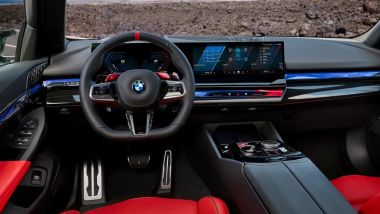 BMW M5 Touring 2025, la plancia