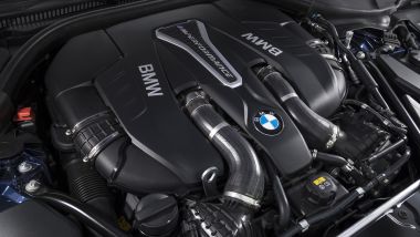 BMW M550i e il gap in accelerazione: un problema software