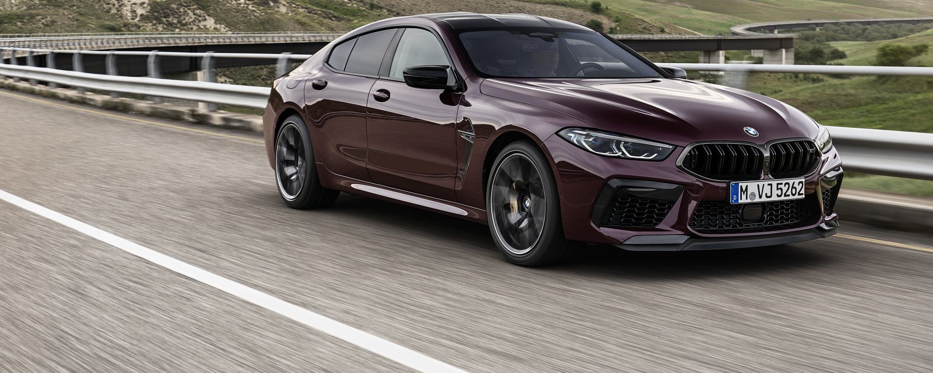 BMW M8 Gran Coupé Competition foto, uscita, scheda