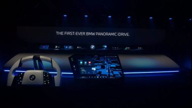 BMW Panoramic iDrive: tutte le informazioni sotto gli occhi di guidatore e passeggero