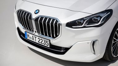 BMW Serie 2 Active Tourer 2022: il celebre doppio rene