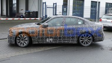 BMW Serie 3 e i3: design stile Neue Klasse ma la Serie 3 con tetto più inclinato in coda