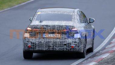 BMW Serie 3 e i3: l'elettrica in pista per i test dinamici