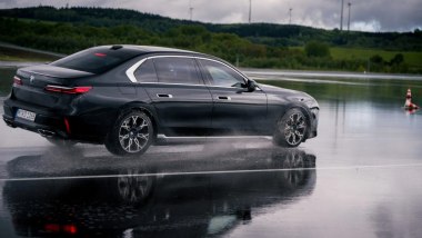 BMW Serie 7 e X5 Protection: guidabilità simile ai modelli standard pur con un peso maggiore