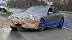 BMW Serie 8 2021: foto spia del restyling. Quando arriva