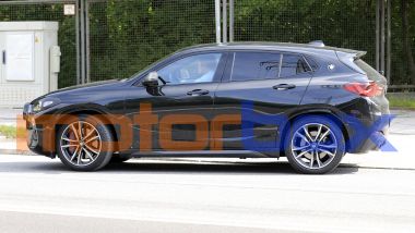 BMW X2 2021: visuale laterale