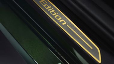 BMW X2 Edition GoldPlay: i battitacco esclusivi