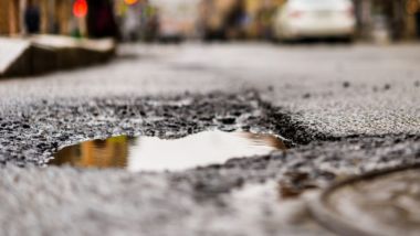 Buche stradali e risarcimento danni, cosa c'è da sapere