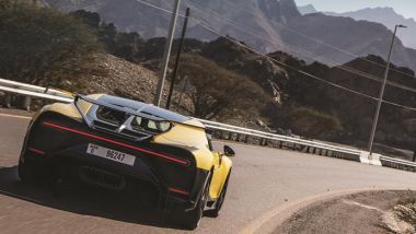 Bugatti Chiron Pur SPort: la prova sulle strade di montagna del Dubai
