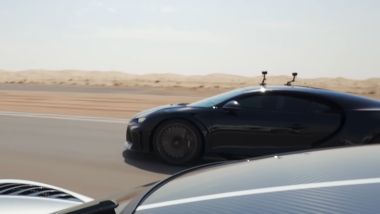 Bugatti Chiron Super Sport vs Koenigsegg Jesko: una fase della prova di accelerazione