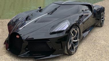 Bugatti La Voiture Noire: pronta per la consegna la one-off francese