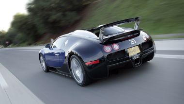 Bugatti Veyron: il posteriore