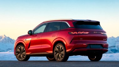 BYD Atto 8: svelato al Salone dell'Auto di Perigi il SUV elettrico a sette posti