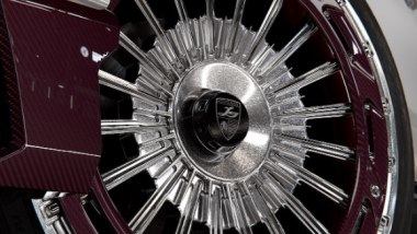 Cadillac Escalade LARTE Design: un dettaglio sui cerchi in lega leggera a raggi