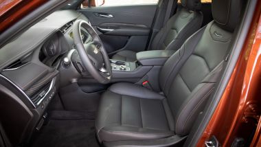 Cadillac XT4 2020, gli interni
