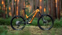 Spectral:ONfly la nuova e-MTB leggera da Canyon