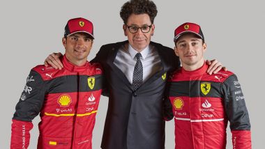 Carlos Sainz, Mattia Binotto e Charles Leclerc, Scuderia Ferrari 2022