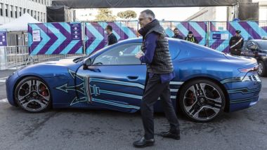 Carlos Tavares con Maserati Granturismo Folgore