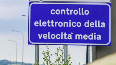 Cassazione: non è necessario specificare che il controllo riguarda la velocità ''media''