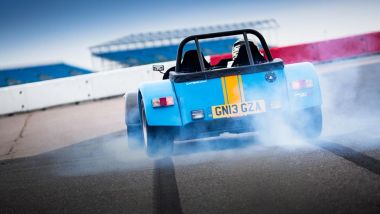 Caterham, in cantiere la prima elettrica inglese