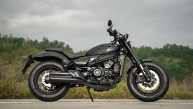 CFMOTO 450CL-C: lo stile è quello delle Bobber