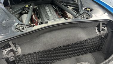 Chevrolet Corvette E-Ray: il muscoloso V8 aspirato da 6,2 litri e il vano di carico posteriore