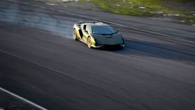 Chris Harris in drift sulla Lamborghini Sian