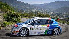 Incidente per Campedelli, in testa al Rally Isola d'Elba c'è Andreucci con Peugeot 