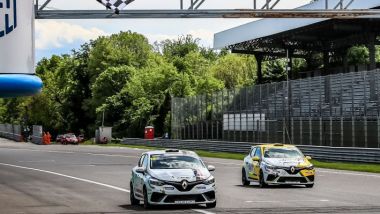 Clio Cup Europe 2021, Monza: in gara-2 Torelli si impone su Pouget